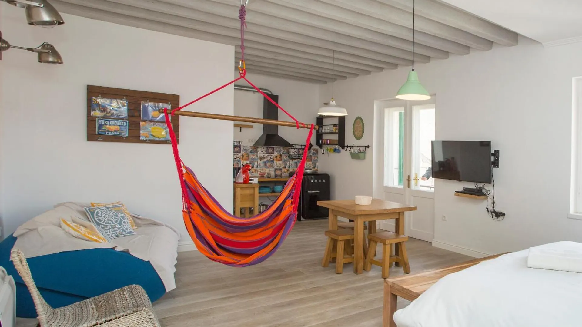 Stylish Theatre Apartments Split