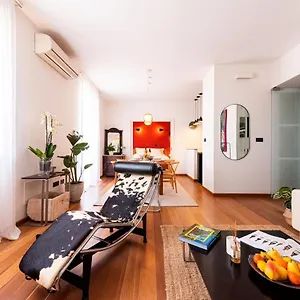 Apartment Airy Seafront 1920s, Split
