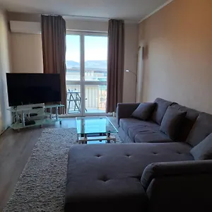 Flat At The Edge Of The Center + Parking , Budapest Hungary
